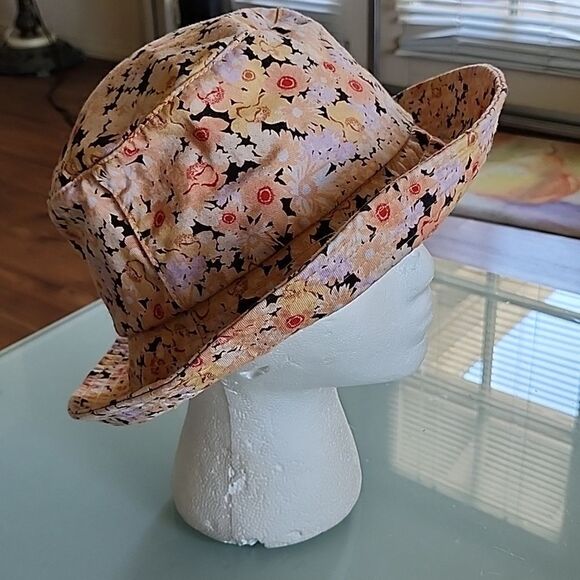 🎉HOST PICK🎉 Billabong Bucket Hat - Picture 3 of 7